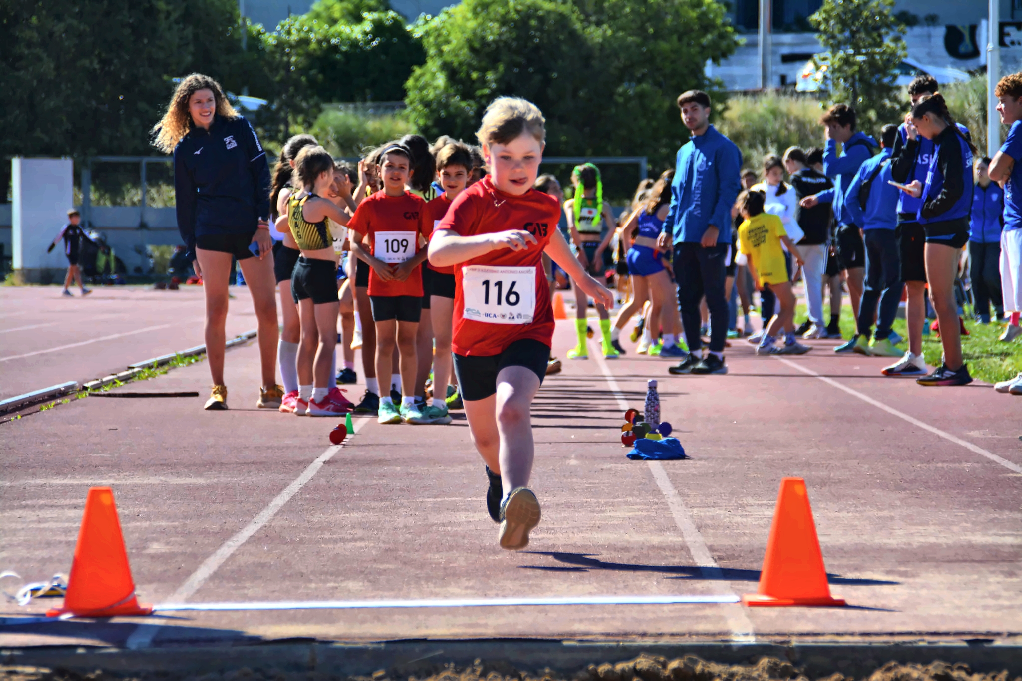 Club Atletisme Badalona - Escola